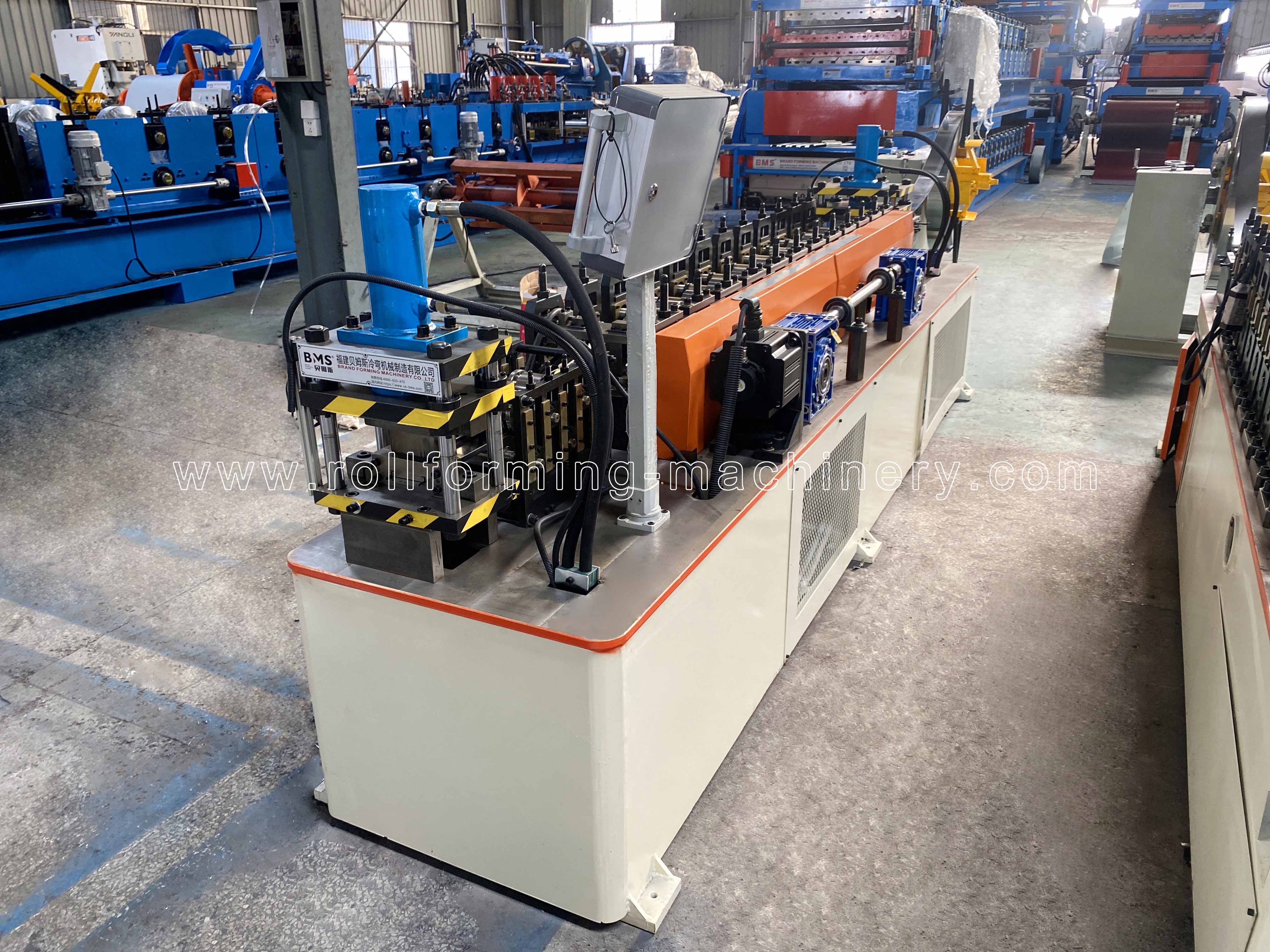 roll forming machine