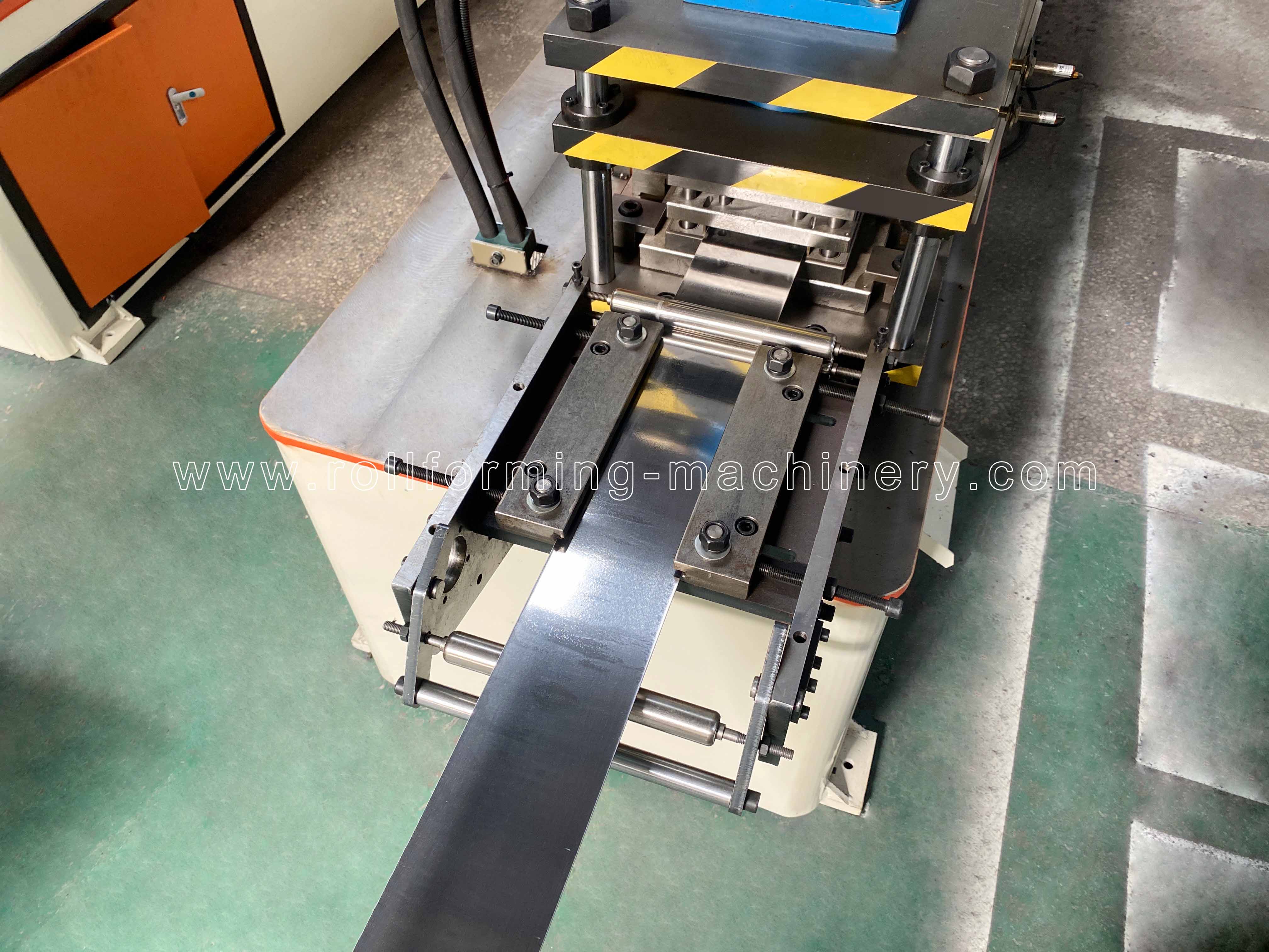 Shelving Horizontal Bracing Roll Forming Machine feeding section